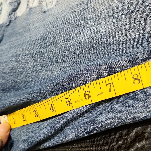 TORRID PREMIUM distressed denim size 24 EUC - Picture 5 of 5